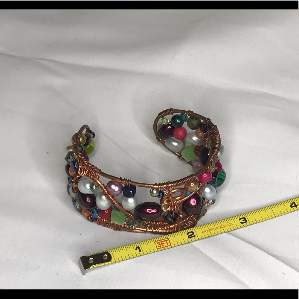 Handmade copper and bead cuff bracelet - Picture 6 of 8